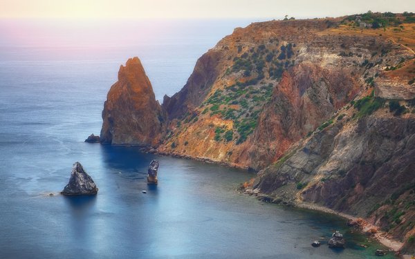 Quelles techniques pour porter des capes avec élégance en automne et en hiver ?