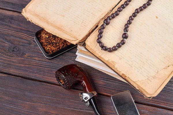 Comment choisir des accessoires qui complètent une tenue sexy sans la surcharger ?